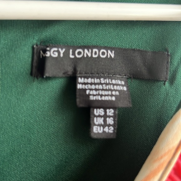 28. NWOT Maggy London Lottie Knit Crop Jumpsuit Size 12 Green Floral Medium - Picture 6 of 7